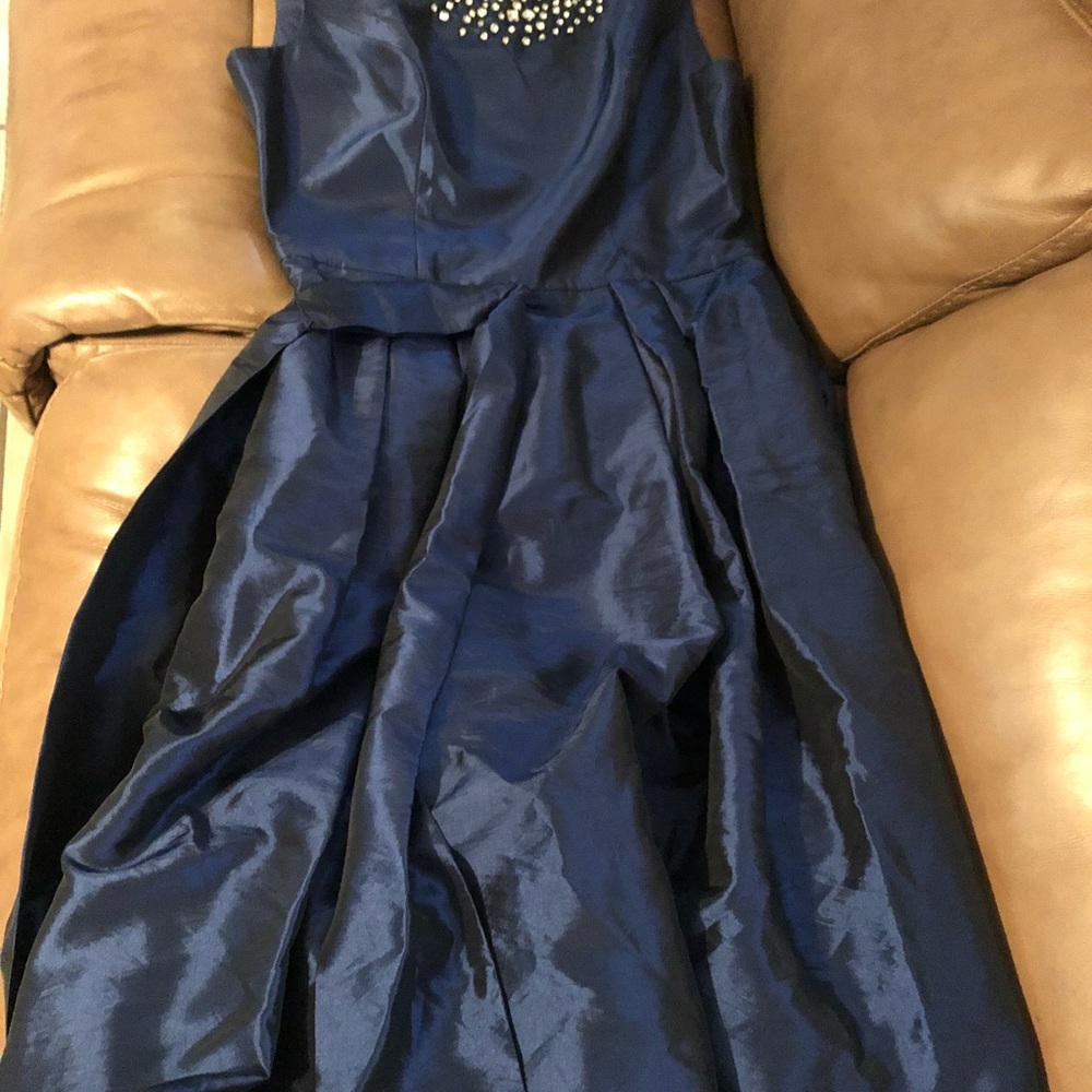 Dress - Picture 5 of 6